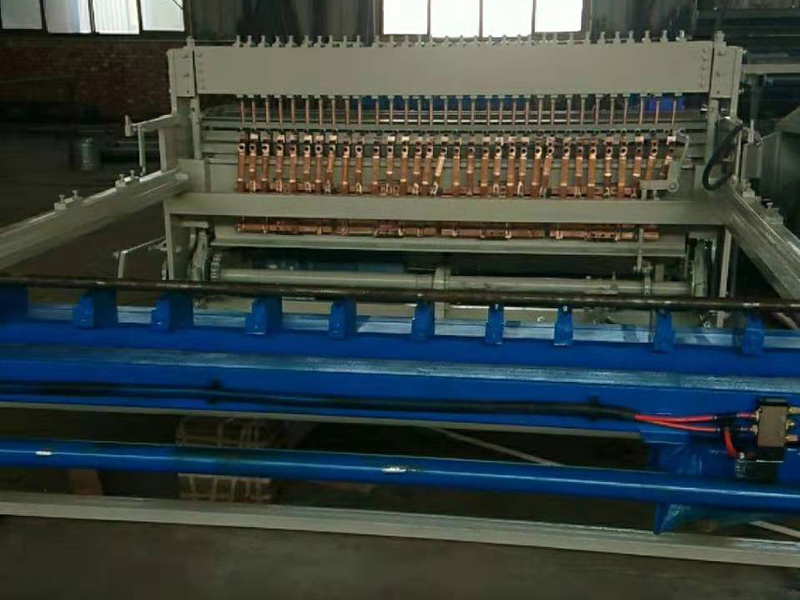 6-12mm鋼筋網(wǎng)排焊機(jī) 6-12mm鋼筋網(wǎng)排焊機(jī)